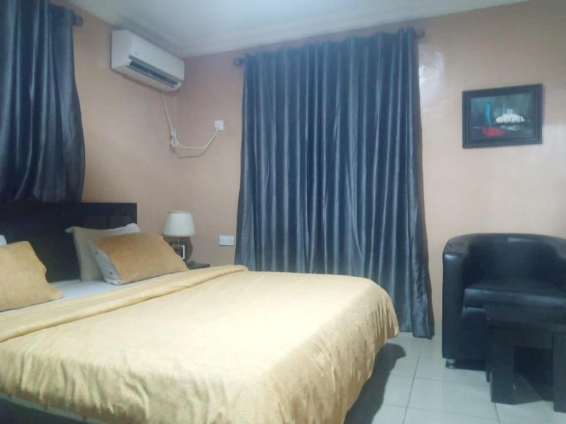 Staycation Suites And Apartment Lagos Zewnętrze zdjęcie