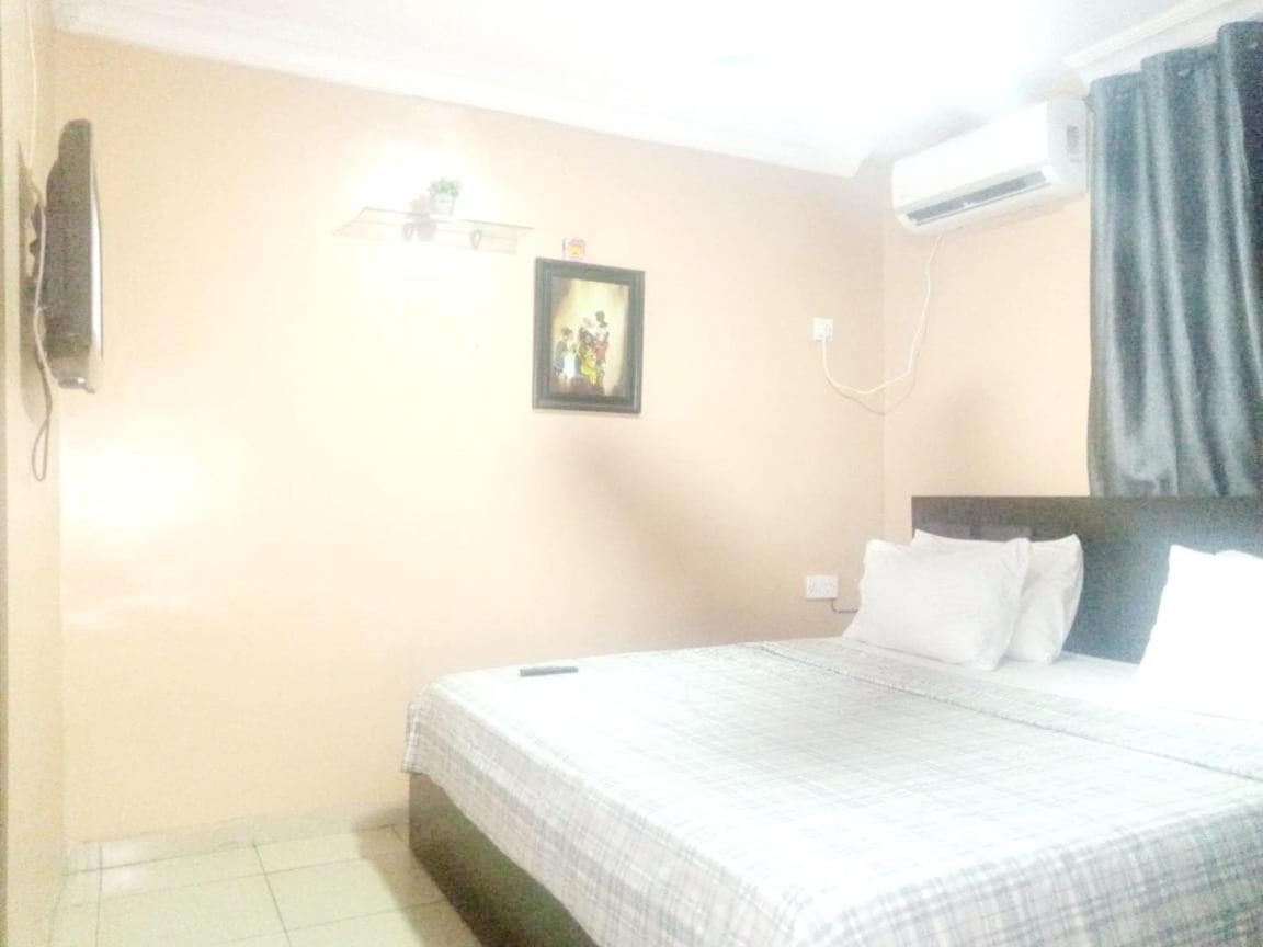 Staycation Suites And Apartment Lagos Zewnętrze zdjęcie