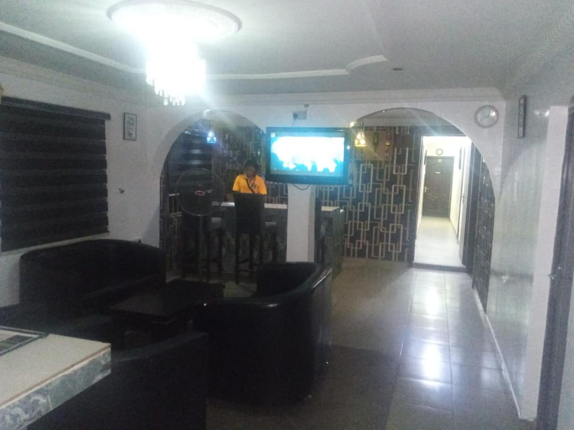 Staycation Suites And Apartment Lagos Zewnętrze zdjęcie