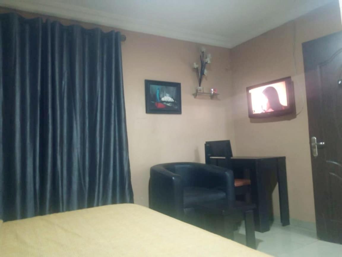 Staycation Suites And Apartment Lagos Zewnętrze zdjęcie
