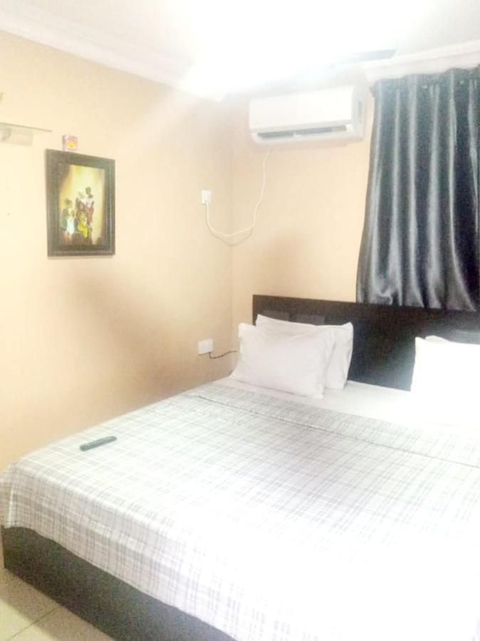 Staycation Suites And Apartment Lagos Zewnętrze zdjęcie