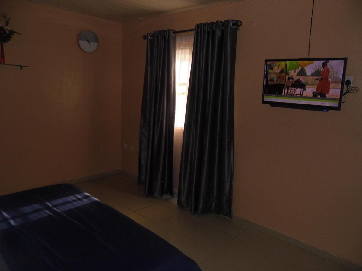 Staycation Suites And Apartment Lagos Zewnętrze zdjęcie