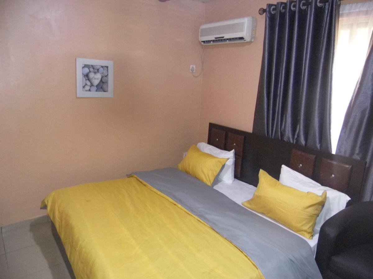 Staycation Suites And Apartment Lagos Zewnętrze zdjęcie