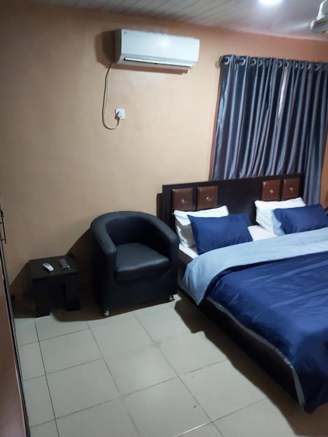Staycation Suites And Apartment Lagos Zewnętrze zdjęcie