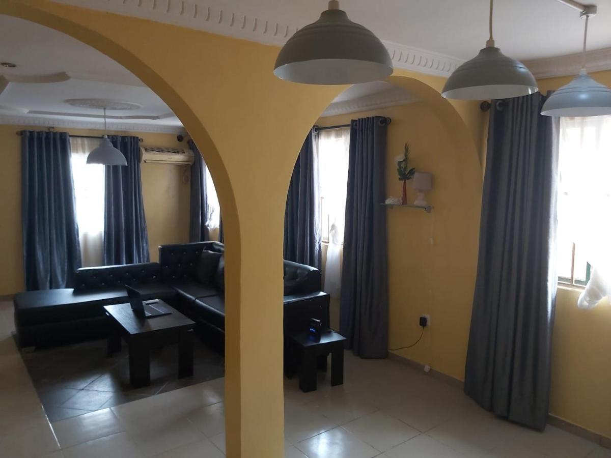 Staycation Suites And Apartment Lagos Zewnętrze zdjęcie